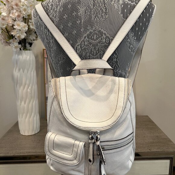 Tiganello Pebbled Leather Organizer Backpack main image 13